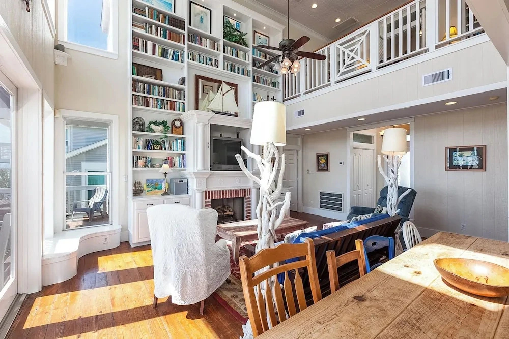 Breakers Pointe by Ryson Vacation Rentals