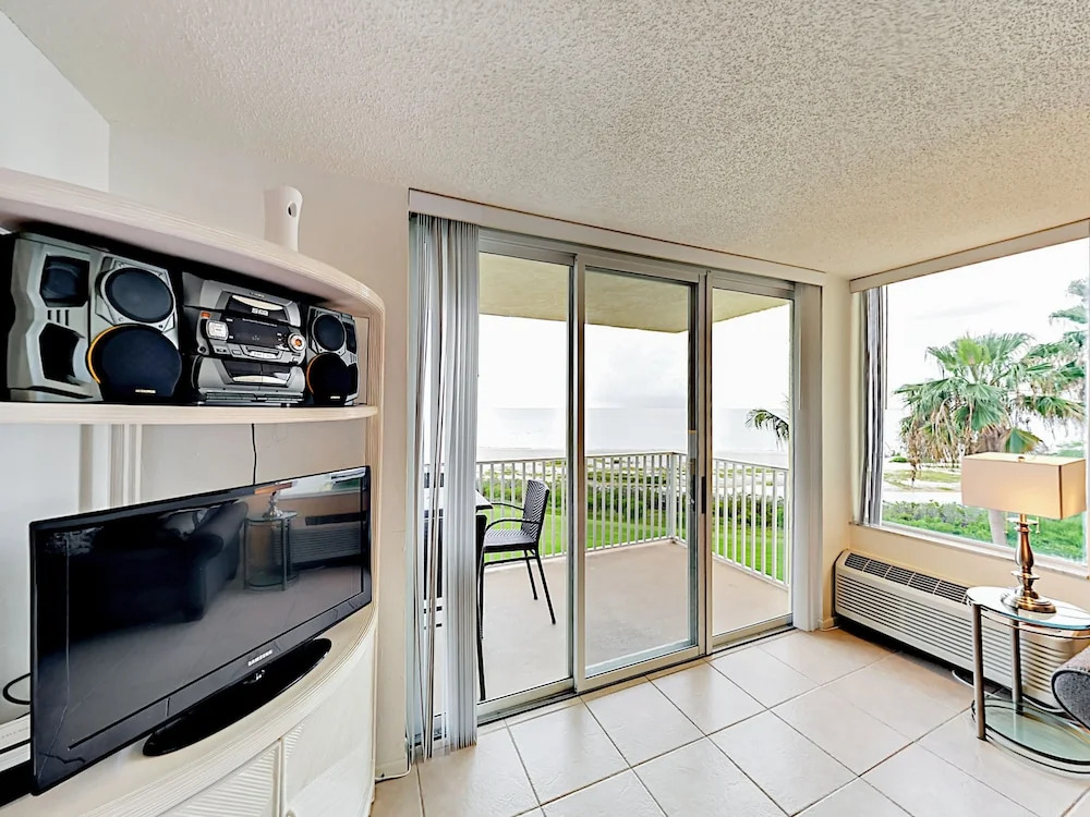 7300 Estero Blvd Condo Unit 405 1 Bedroom 1 Bathroom Condo