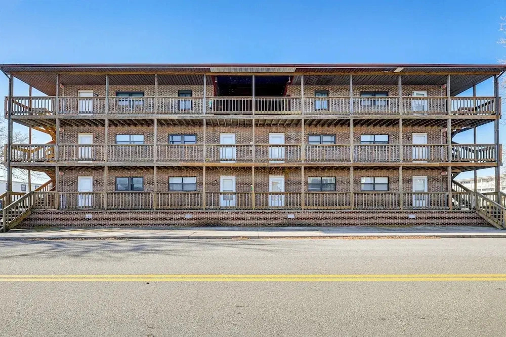 Walk to Ocean City Beach! Cozy Couples Retreat