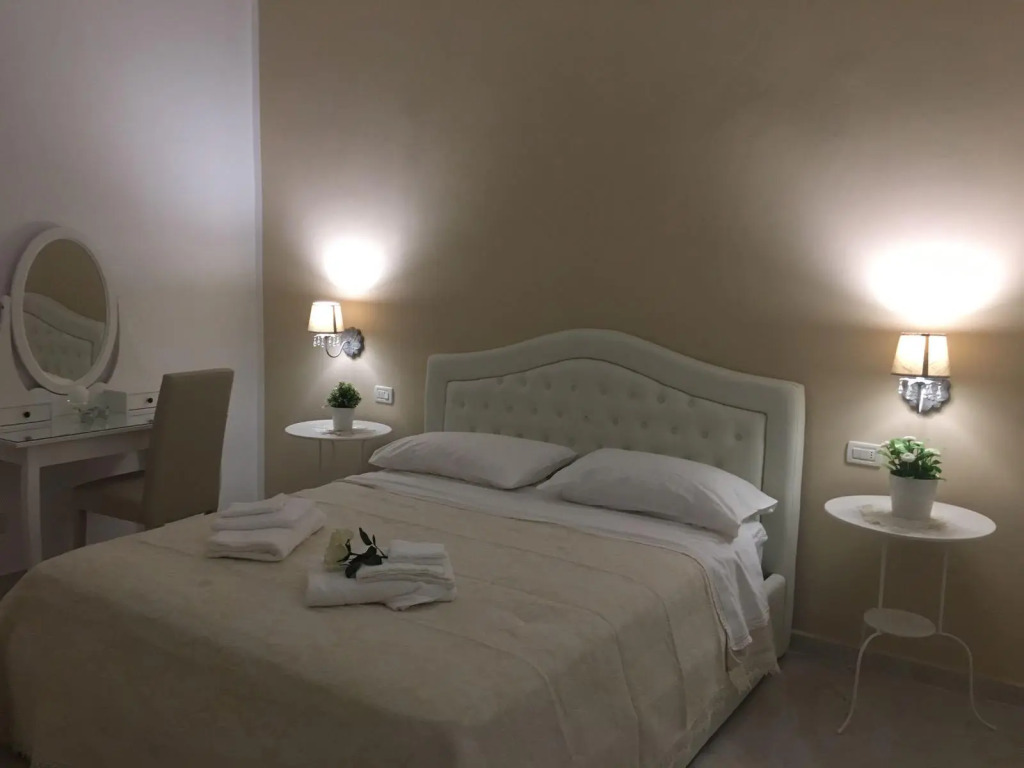 Queen chic apartment