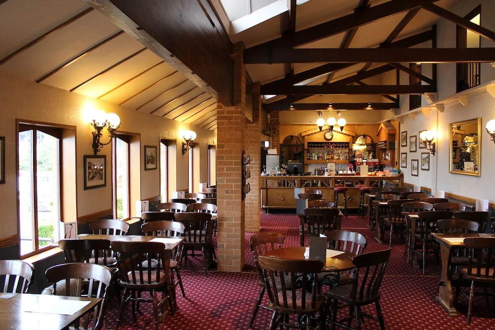 The Town & Country Lodge
