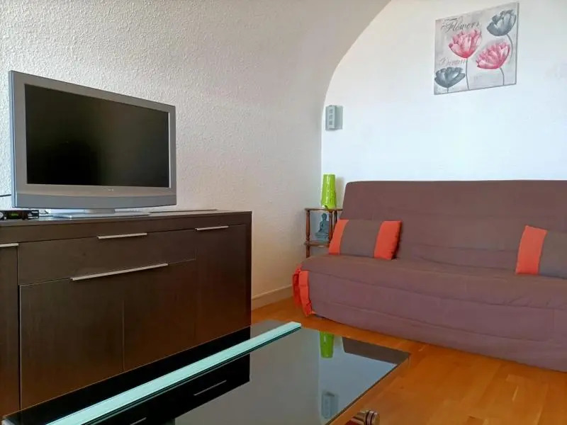 Charmant Appartement vue PORT DE GRUISSAN 5DROM44K