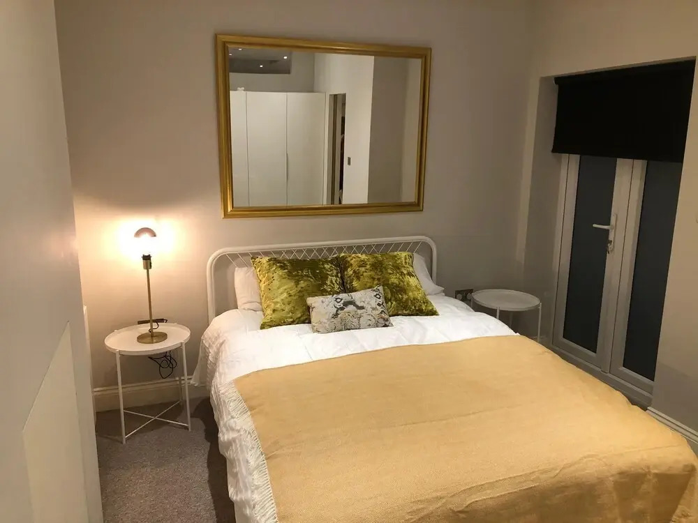 Stamford Brook Apartments