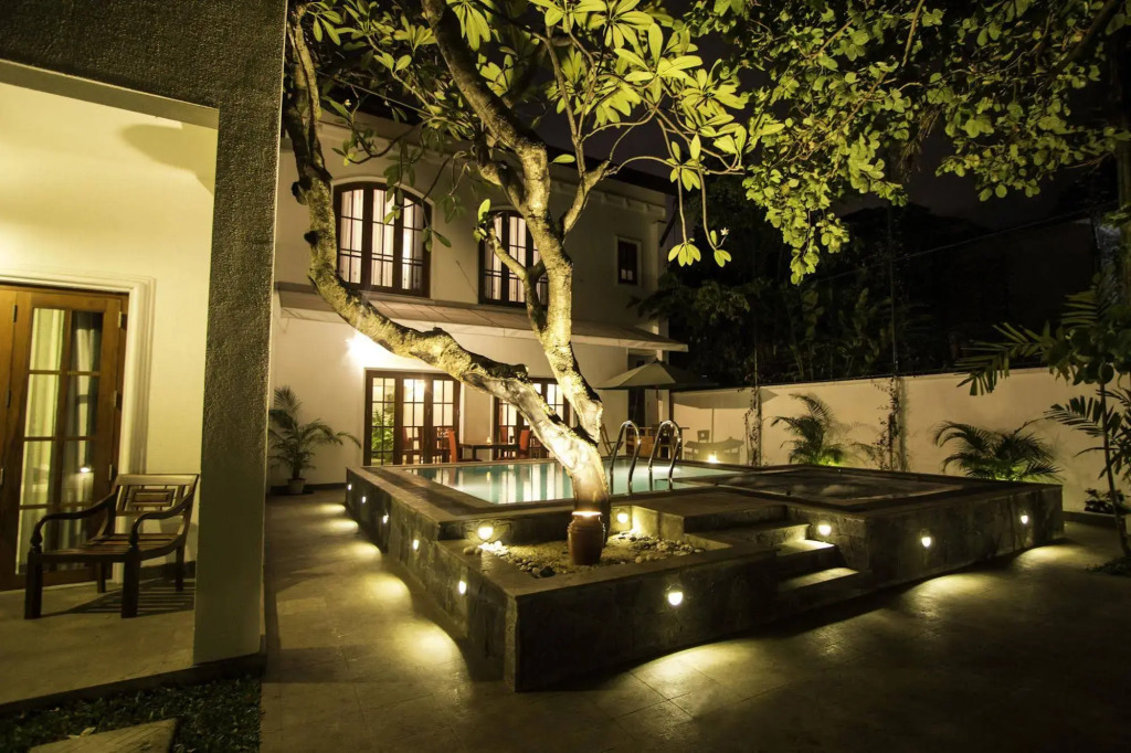 Ellens Place