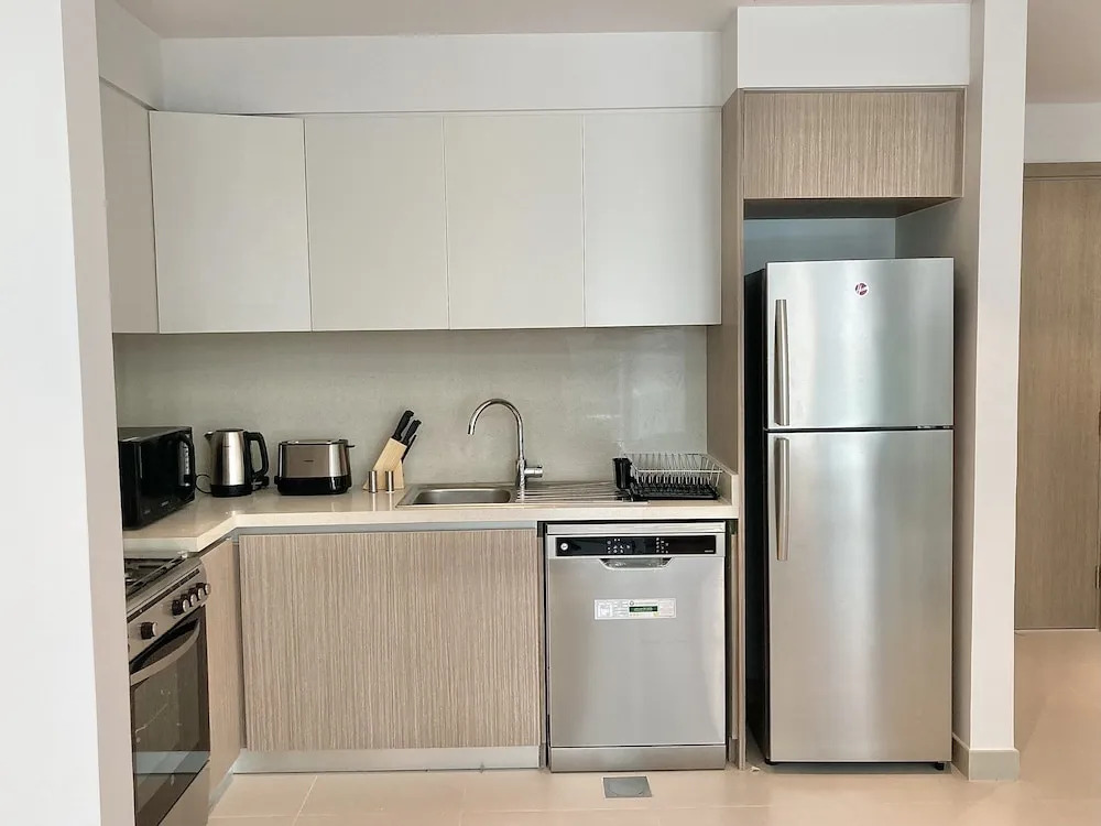 SuperHost - Stylish Apartment Facing Creek Harbour