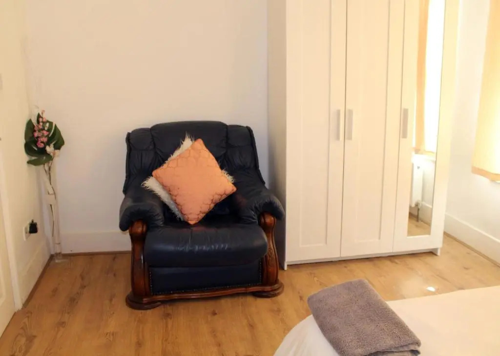 cozy rooms or entire Townhouse in London, close to Tottenham Hotspur Stadium