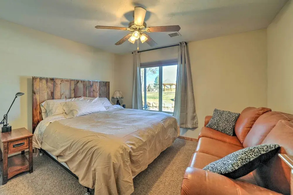 5 Mi to Hot Springs: Condo in Pagosa Springs!