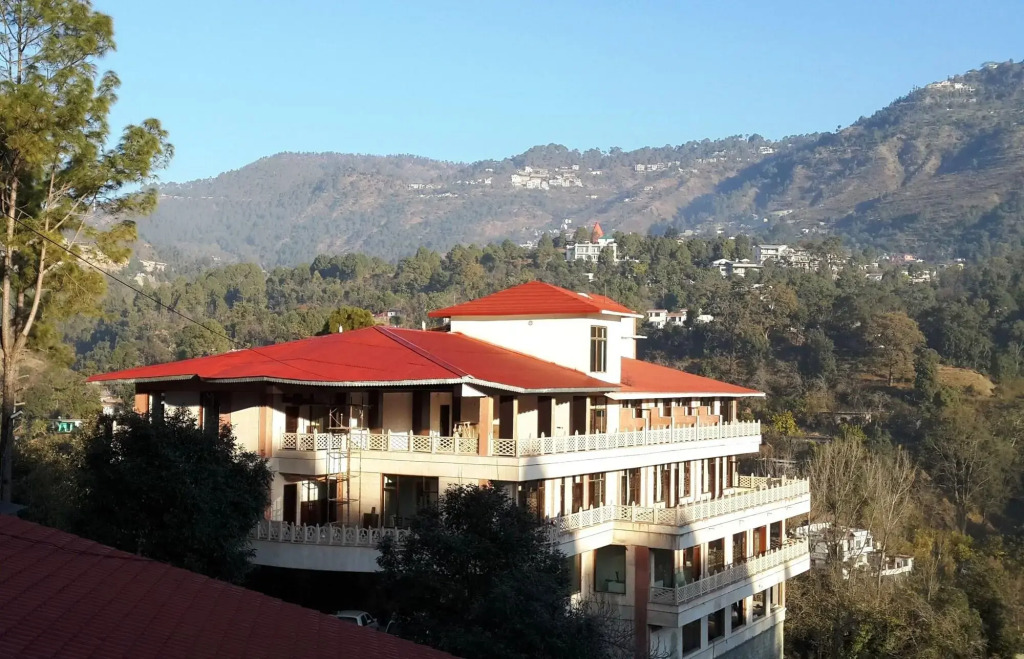 Sea Hawk Inn, Bhimtal