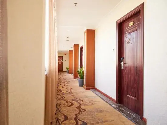 Yinyue Holiday Hotel