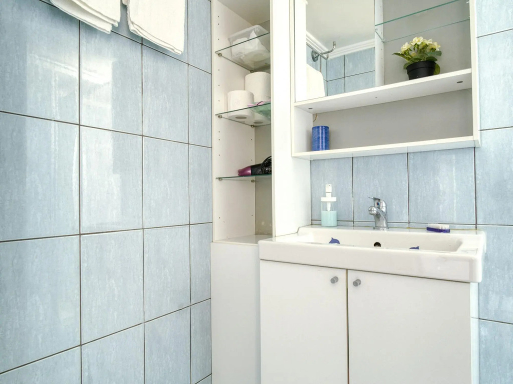 Snug apartment in Αθήνα with veranda