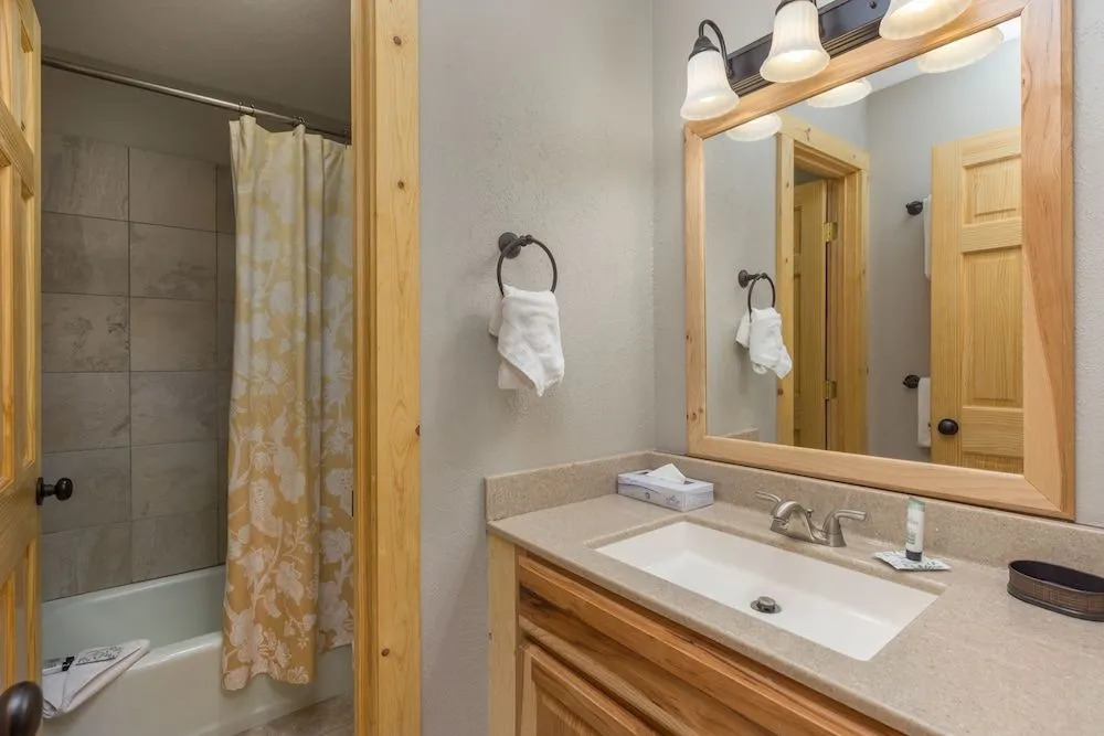 Plaza #1408 - 1 Br Condo