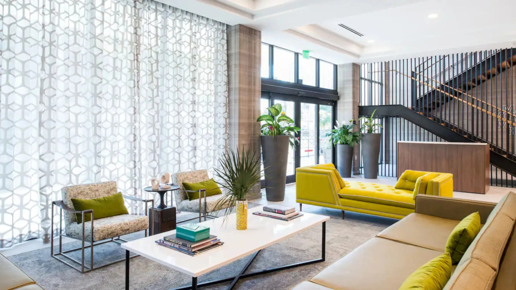Hampton Inn & Suites Miami Wynwood Design District, FL