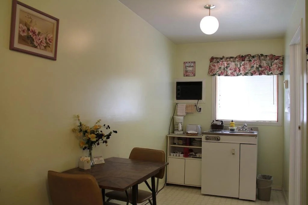 Pine Bluff Motel