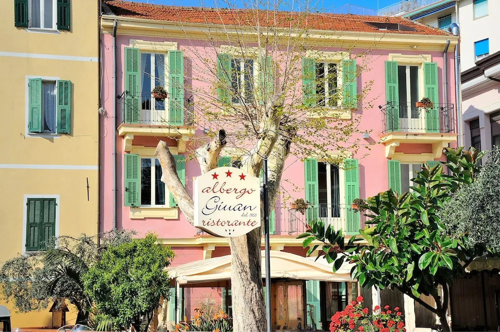 Albergo Giuan Arma di Taggia