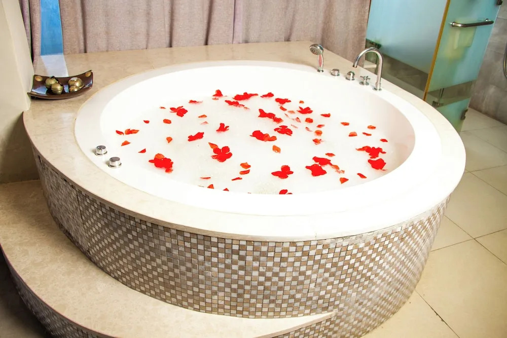 Royal Shaza Suites