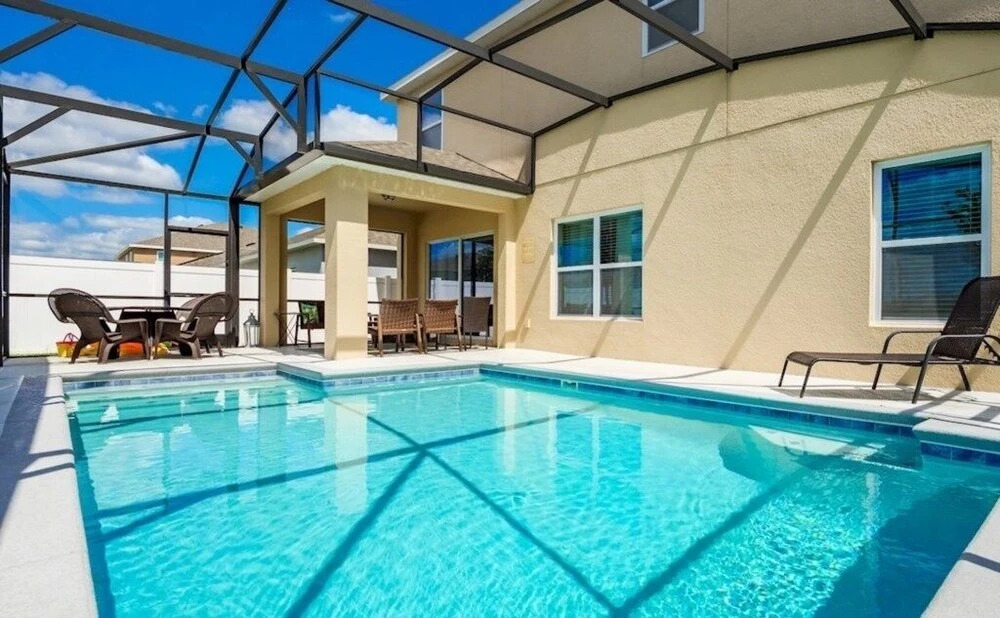 Laurel Estates 278026 5 Bedroom Villa by RedAwning