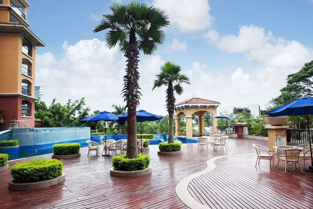 Ling Hai Apartment