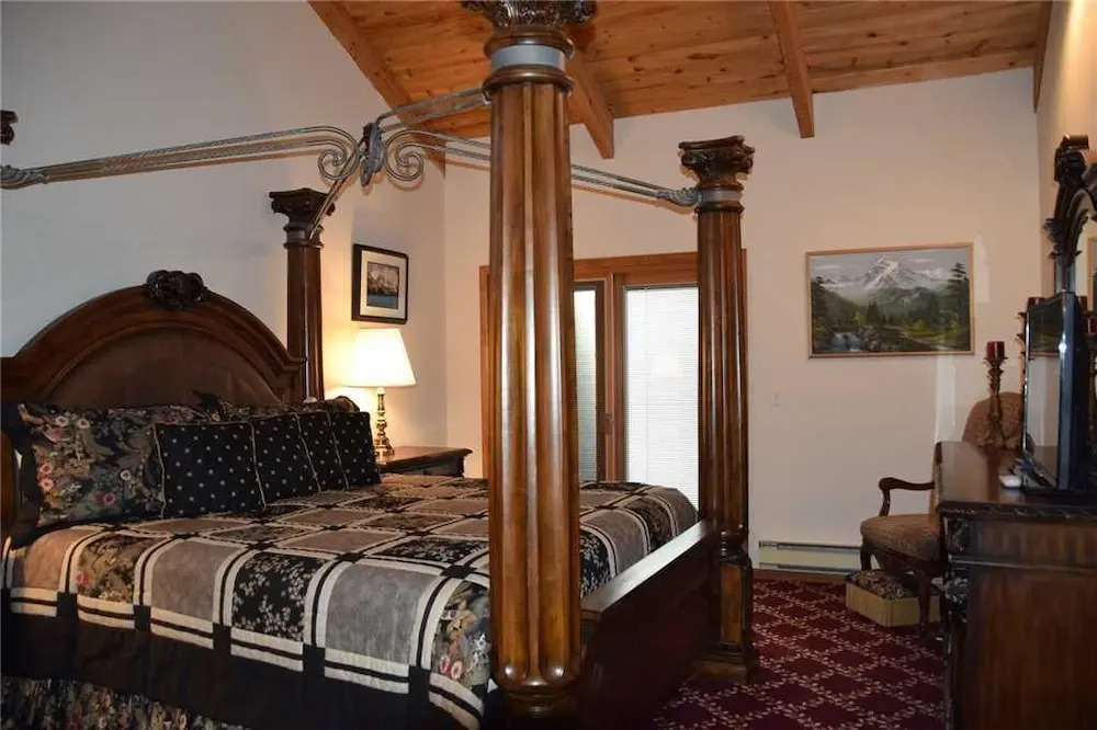 Eagle Ridge  #2 (Townhome with Private Hot Tub)