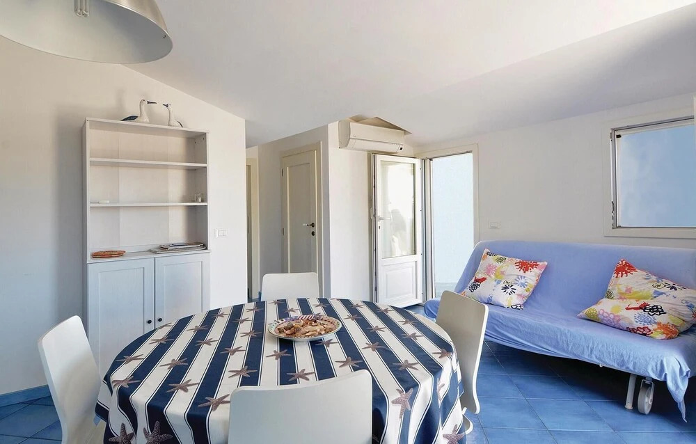 Stunning Apartment in Punta Braccetto RG With 1 Bedrooms and Wifi