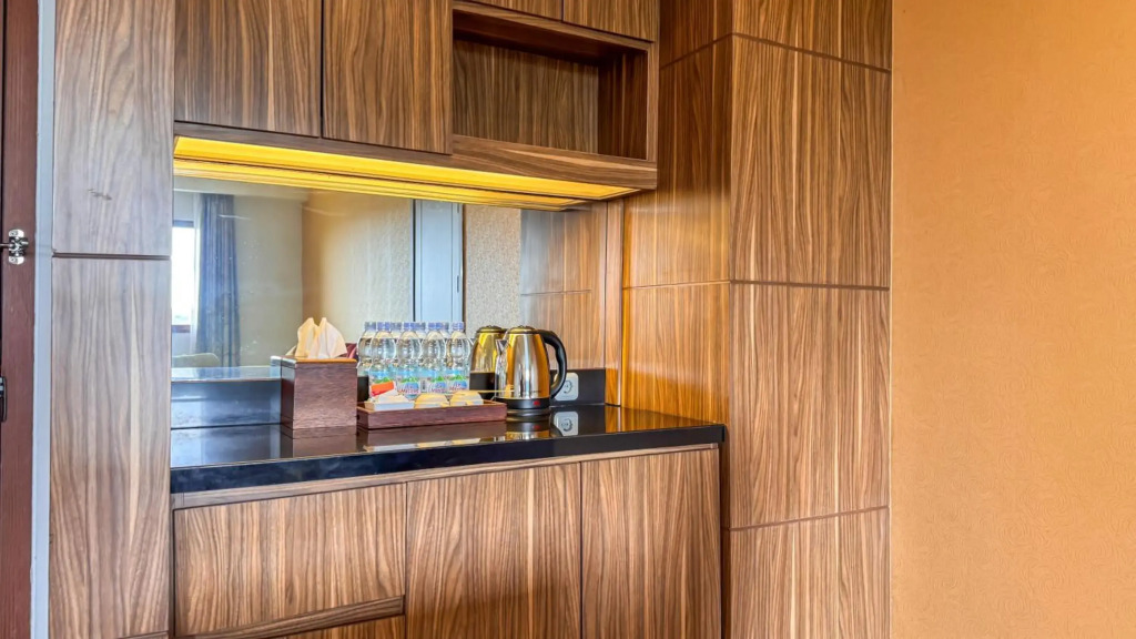 Lorin Dwangsa Solo Hotel