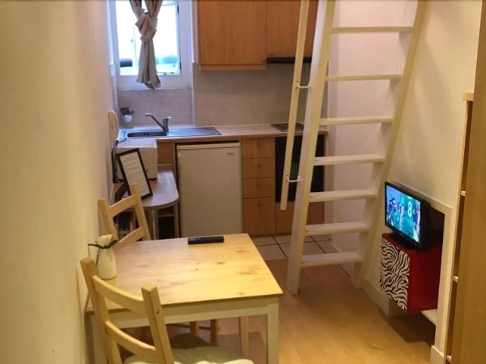 HFS Studio Next To Hydepark L9