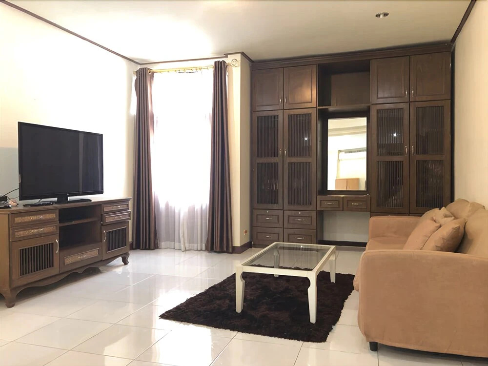 Baan Emerald