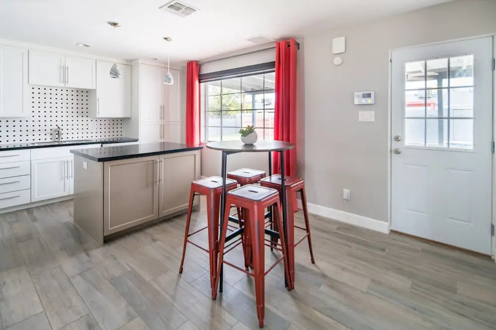 WanderJaunt - Regal - 4BR - South Scottsdale
