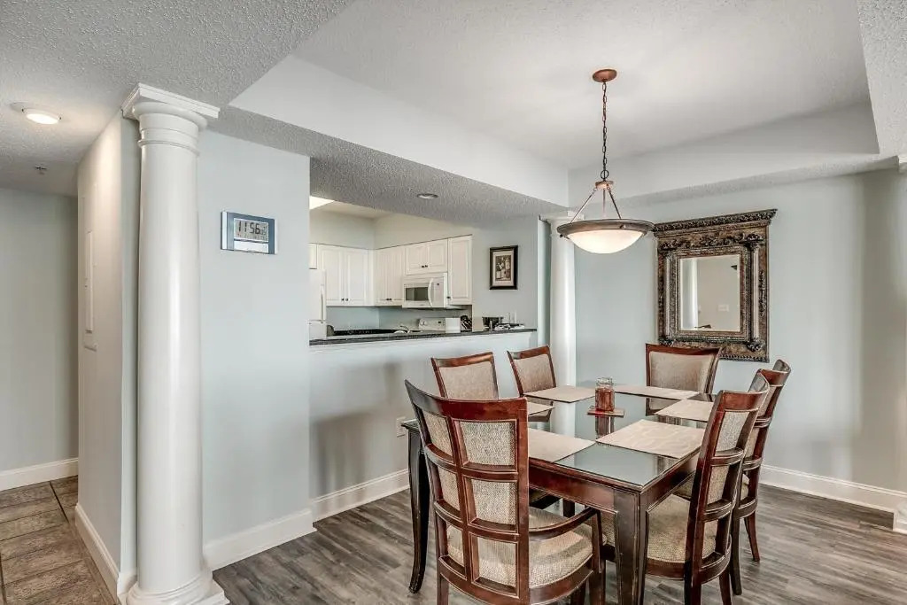 South Wind 1106 (3 Bedroom, Sleeps 10)