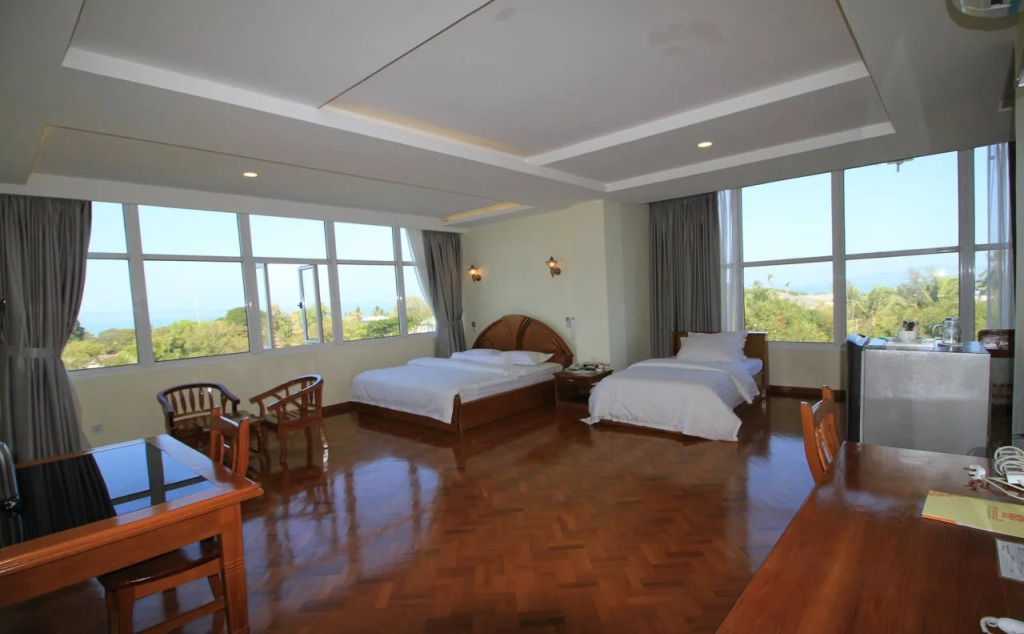 Hotel Varanathi