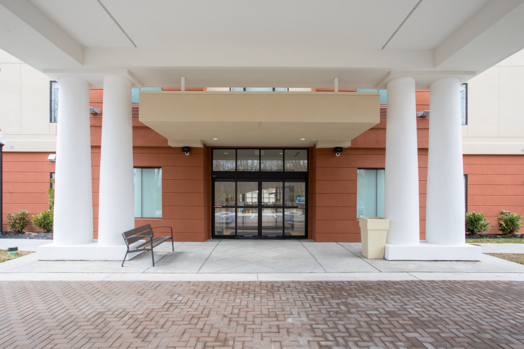 Holiday Inn Express & Suites Owings Mills-Baltimore Area by IHG