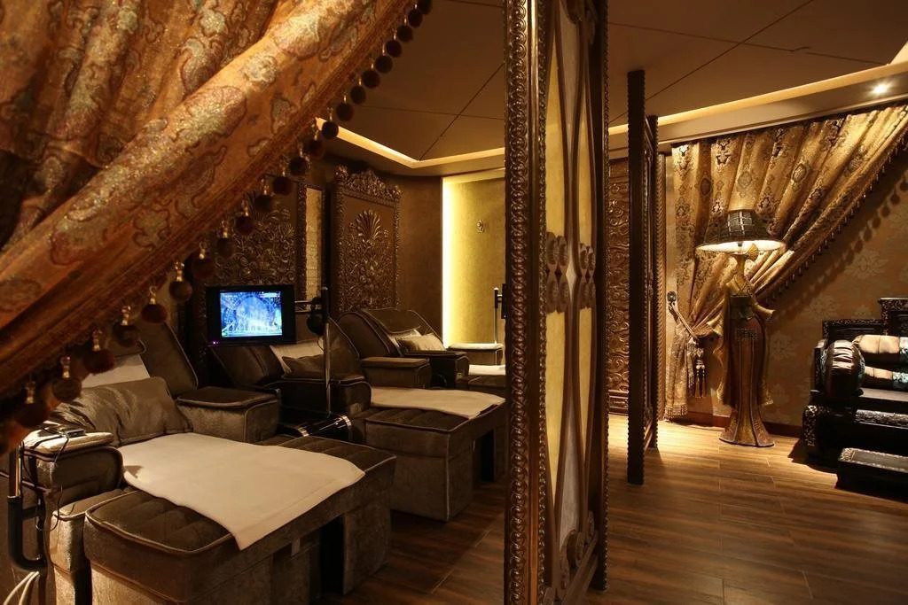 Beijing Zhongle Six-Star Hotel
