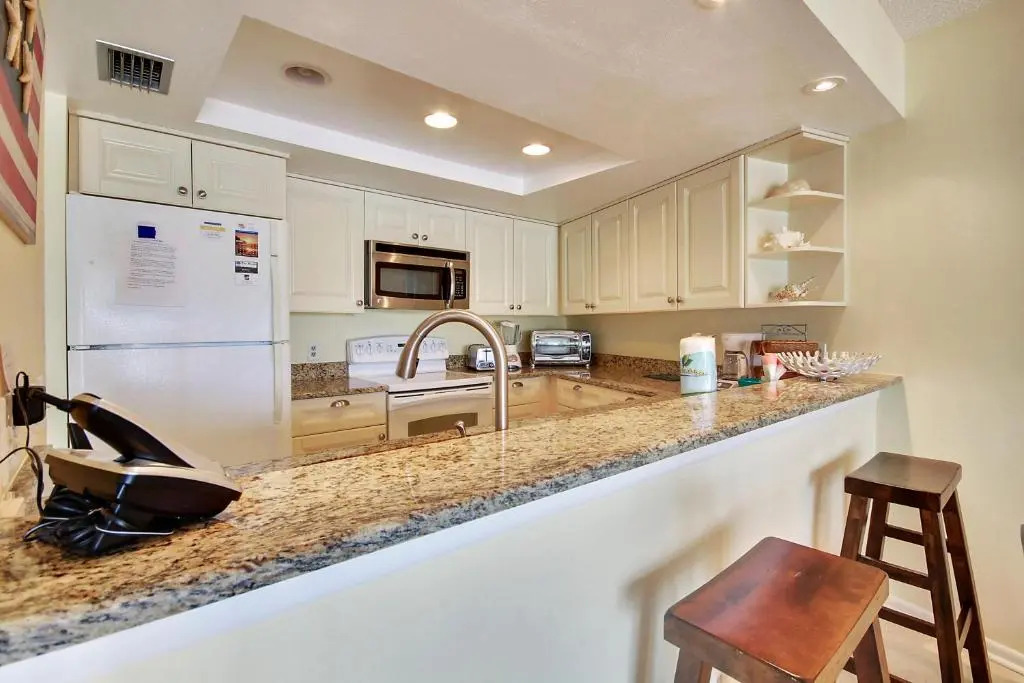 Land's End 1-306 Bay Front- Premier