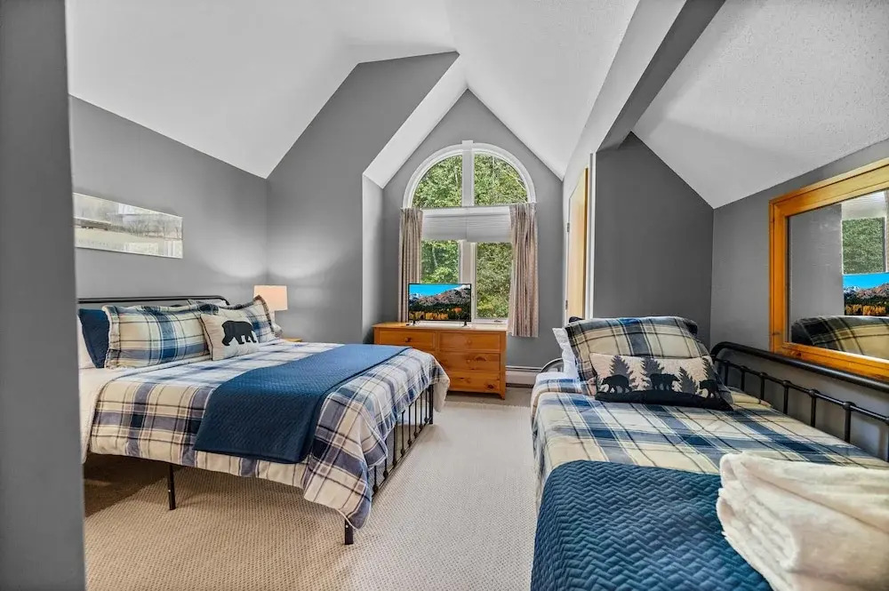Beautiful 2br/2ba Fall Line Condo W/ Mountain Views, Pool, Hot Tub, Sauna, Shuttle. G6b 2 Bedroom Condo