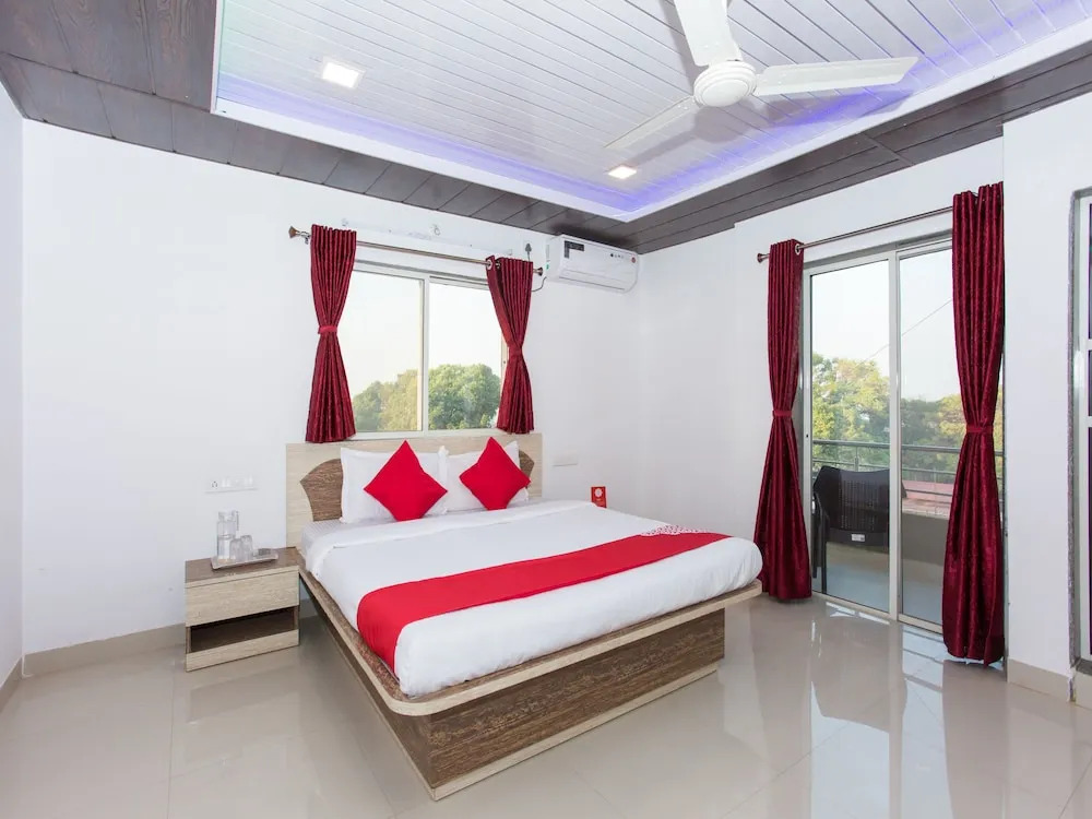 OYO 12935 Hotel Shrushti Inn