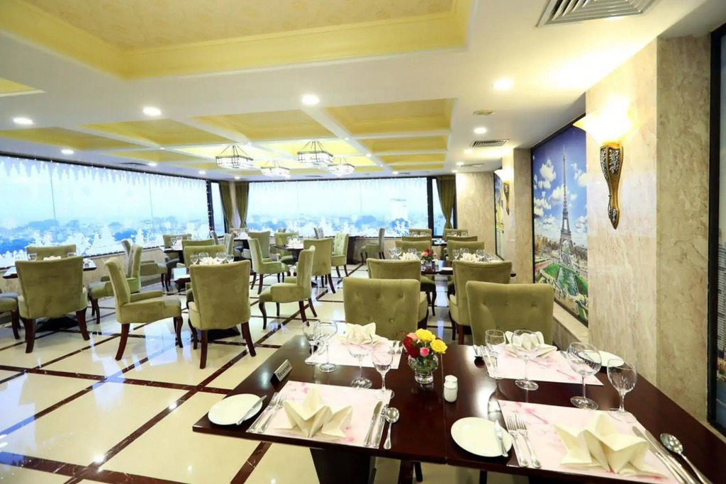 Flower Garden Hotel