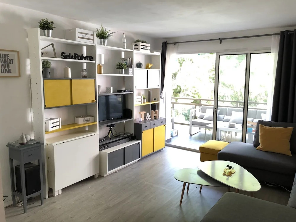 T&H Aragon Family Apartment