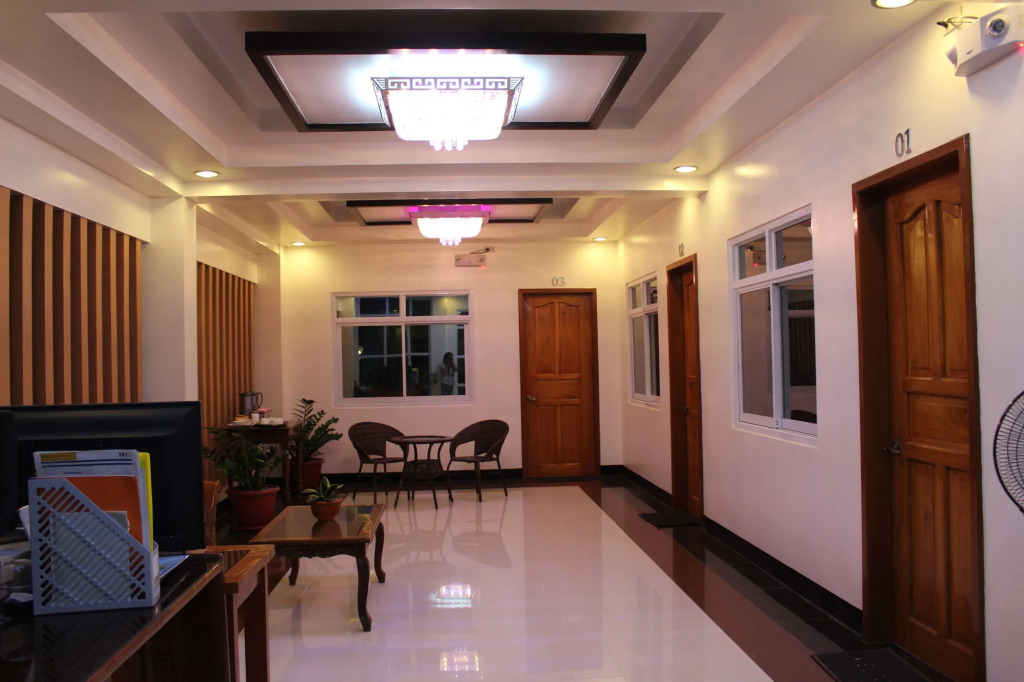 Citrine Tourist Inn