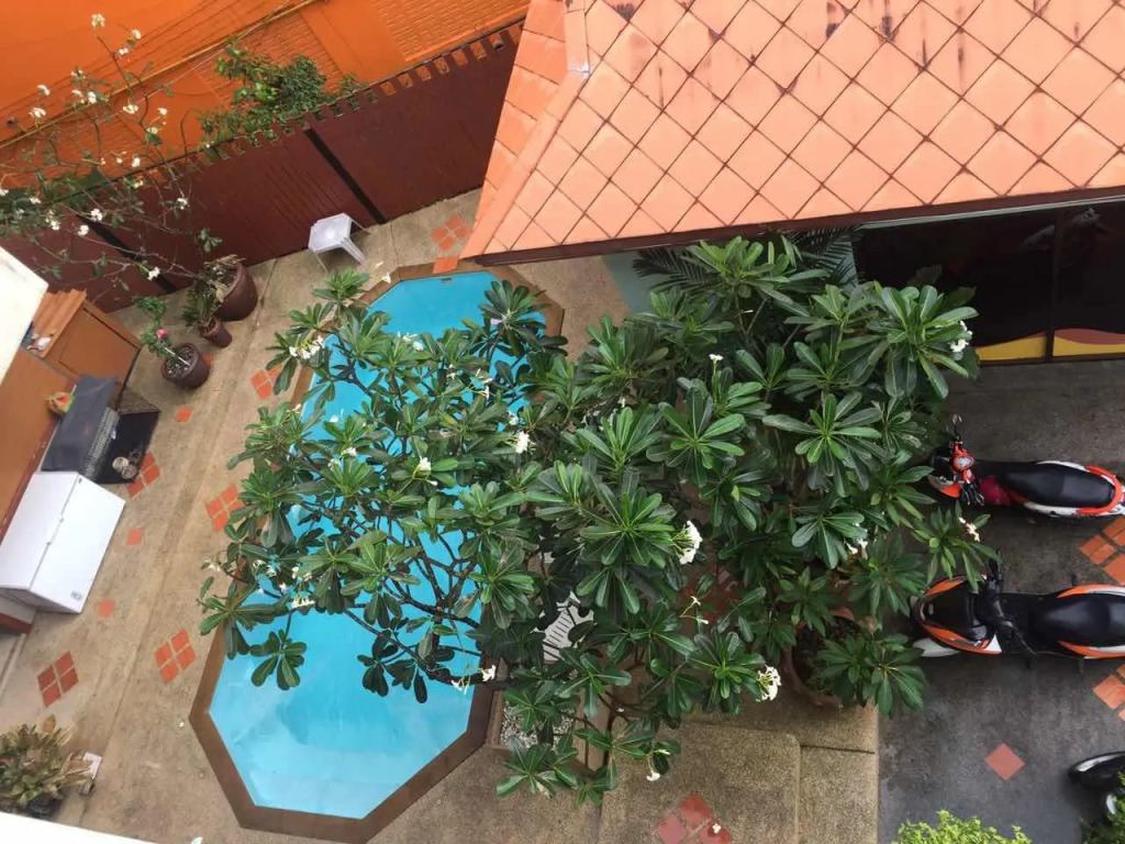 Hill Side Patong Hotel