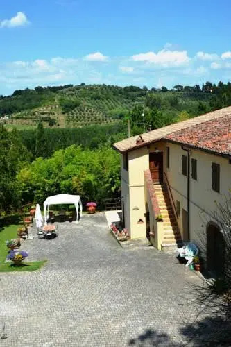Tenuta Santa Chiara