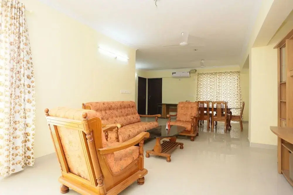 SilverKey Executive Stays 24544 Gie Majestic
