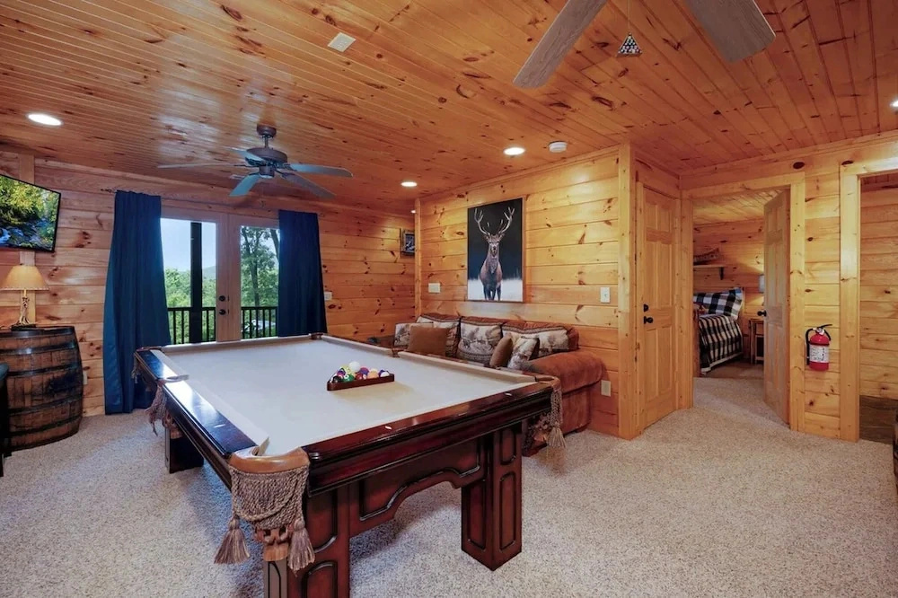 Whippoorwill Calling - Endless Mountain Views, Hot Tub and Fire Pit