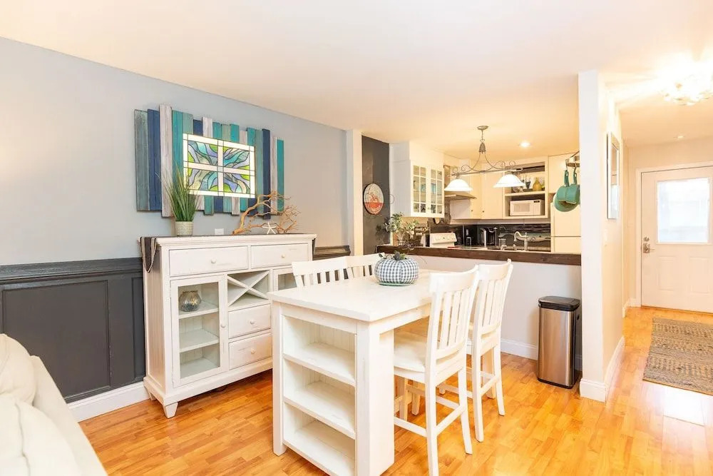 Ocean Glass Inn Condominiums