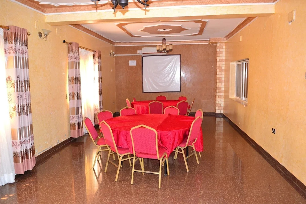 Glory Summit Hotel