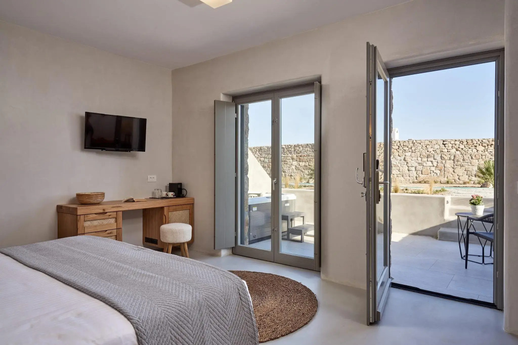 Ionic Suites