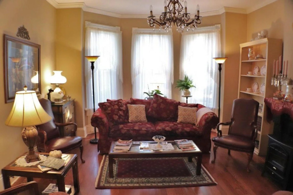 50 Lincoln Short North Bed & Breakfast