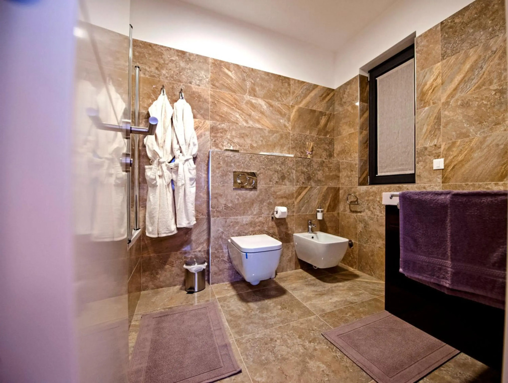 Sunset Luxury Apartment