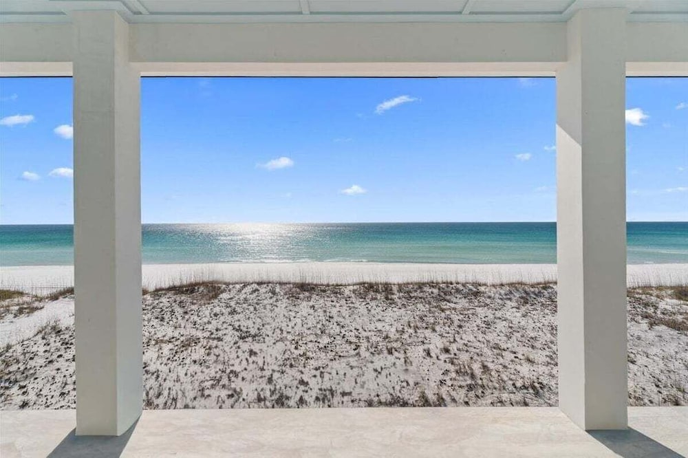 The Grand Pearl 11 Bedroom Home