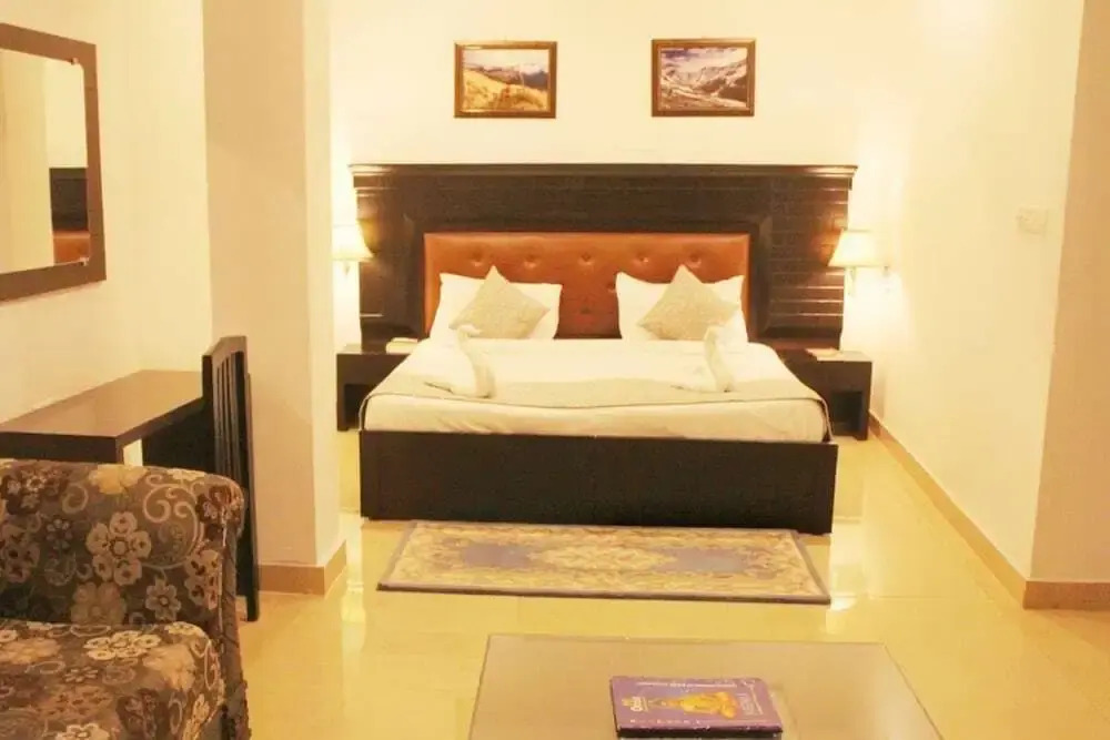 Esan Guest House Varanasi by Goroomgo