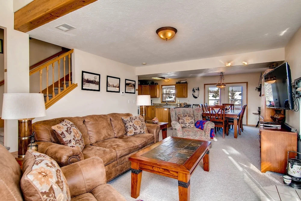 2028 Ryan Gulch 4 Br townhouse by RedAwning