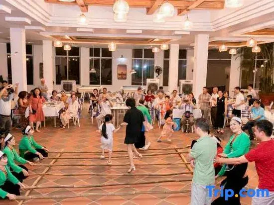 Cuc Phuong Retreat - Khoáng Nóng Thiên Nhiên